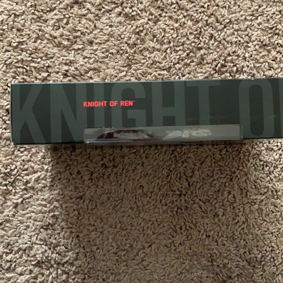 NIB Star Wars - The Black Series - Knight of Ren - Picture 6 of 7